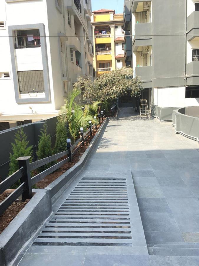 Rove By Boston Living Ostello Hyderabad Esterno foto