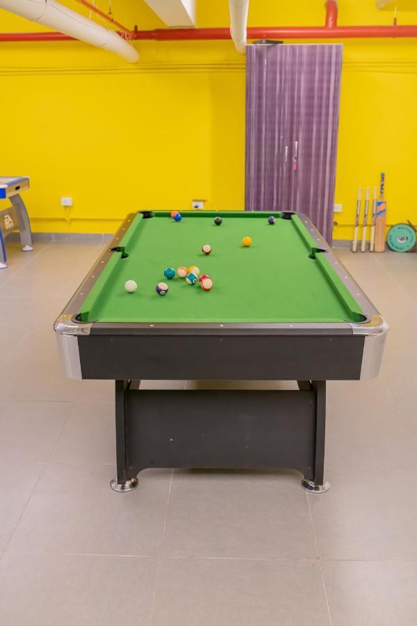 Rove By Boston Living Ostello Hyderabad Esterno foto
